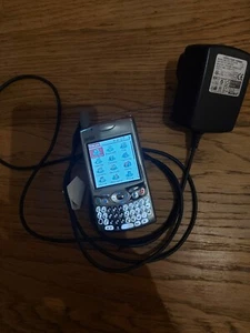 Palm One Treo 650 Good working order, battery keeps charge - Picture 1 of 15