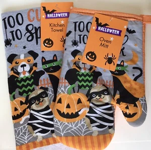 NEW HALLOWEEN “TOO CUTE TO SPOOK” CAT & PUG DOG KITCHEN OVEN MIT & TEA TOWEL SET - Picture 1 of 5