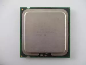 CPU INTEL PENTIUM D 915 2.8GHZ SOCKET 775 SL9DA ORIGINAL - Imagen 1 de 2