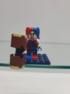 LEGO: DC Super Heroes Minifigures Harley Quinn - SH260 VGC 76053 With Hammer - Picture 1 of 5