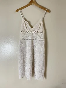Victoria’s Secret Eyelash Lace Scalloped Trim Slip Dress Women Petite Size S - Picture 1 of 15