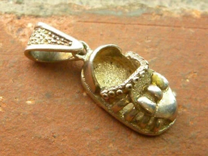 STERLING SILVER 11.33G. TAXCO MEXICO BABY SHOE CHARM (J218) - Picture 1 of 4