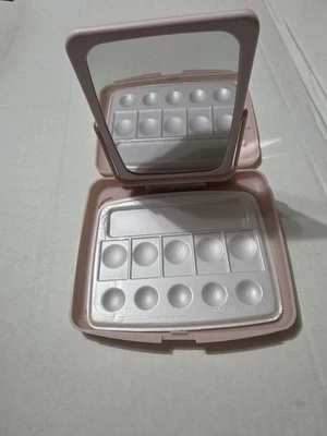 MARY KAY Vintage Pink Travel Magnify Two Sided Mirror in Carry Case - Image 1 of 4