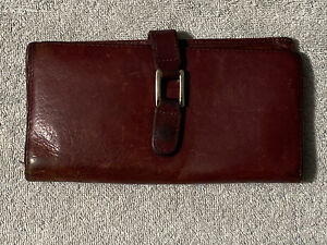Vintage WILSONS Brown Red Pebbled Leather Tri-fold 7.5” Long Wallet