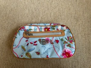 OILILY MAKE UP TRAVEL TOILETRIES BAG BLUE FLORAL W/ MIRROR - Picture 1 of 10