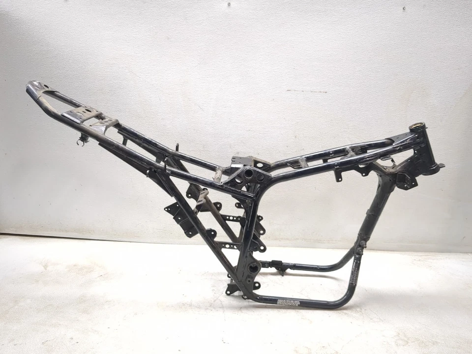 Chasis cuadro principal 13-17 Suzuki GW250 RECTO SLVG Foto 1 de 4