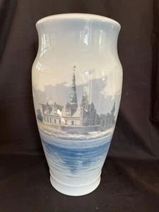 Royal Copenhagen Vase 2865 2040 Cityscape 13" Tall Vintage - Picture 1 of 9