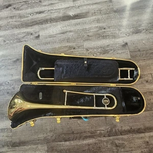 Bach Soloist Gold Tenor Slide Trombone with Mouthpiece and Hard Case READ - Picture 1 of 24
