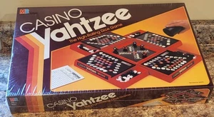 Milton Bradley CASINO YAHTZEE Würfelspiel 1986 Neu Sealed Wrap - Bild 1 von 7