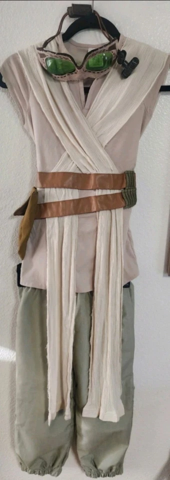 Star Wars Rey The Force Awaken Costume By Disney sz 9/10 - Image 1 of 2