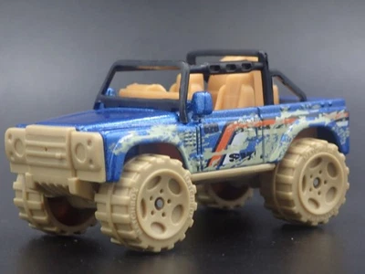 2008 08 LAND ROVER Svx fuori Strada Blu 1:64 Scala da Collezione Modellino Auto - Immagine 1 di 4