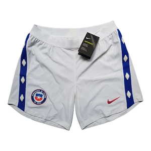 Women's Nike Vaporknit Chile Football Player Squad Issue Shorts White size SMALL - Picture 1 of 4