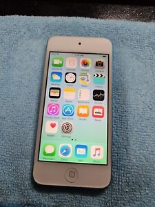 Apple iPod Touch 5th Gen 32GB MP4 MP3 Player - Blue