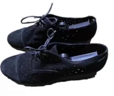 Женские черные перфорированные замшевые туфли на шнуровке на низкой танкетке Robert Clergerie размер 40  - Изображение 1 из 4