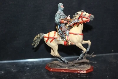 HAND PAINTED ST.PETERSBURG KNIGHT WITH CROSSBOW UNBRANDED BEAUITFULL 54MM - Image 1 of 4