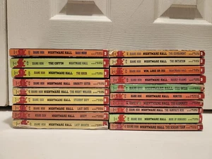 Nightmare Hall Lot of 19 Diane Hoh Paperback Vintage Horror Library Copies - Foto 1 di 5