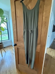 NWT Women’s Patagonia Fleetwith Jumpsuit Color Green Large - Picture 1 of 8