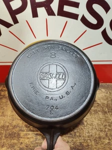 "Fully Restored" GRISWOLD #8 CAST IRON SKILLET Slant Logo Seasoned Flat - Picture 1 of 7