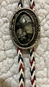 Green Agate Bolo Tie - Picture 1 of 5