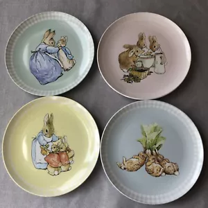 Pottery Barn Kids Set Of 4 Beatrix Potter Gingham Plates Peter Rabbit Made 2013 - Picture 1 of 6