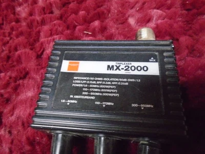 Antena Diamond MX-2000 Triplexer usada: 1,6-60/110-170/300-950 MHz #1 Foto 1 de 4
