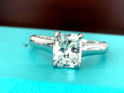 Anillo de compromiso Tiffany & Co platino y diamantes LUCIDA 1,51 CT I VVS2 $30k NUEVO Foto 1 de 4