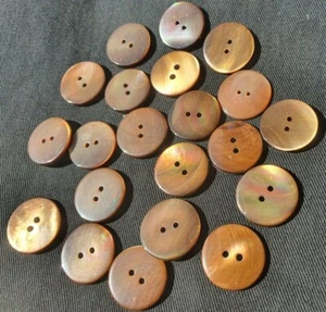 Set Of 20 Shell Buttons Round Brown 20mm - Picture 1 of 6