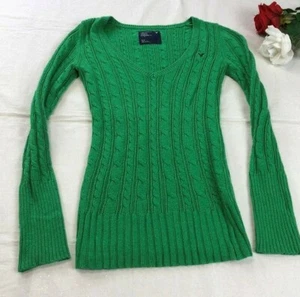 American Eagle Women's Green V-Neck Sweater Juniors Size S Pull Over - Picture 1 of 7