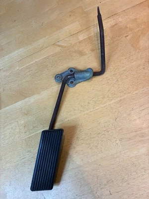 Ford Truck F100/250/350 460 SAS 1973-79 acelerador pedal acoplamiento del acelerador Foto 1 de 4