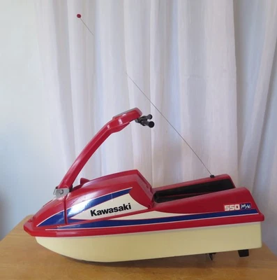 Kawasaki Jet Ski 550 RC SHINSEI Control Remoto Modelo Barco Juguete Japón Sin Control Remoto Foto 1 de 4
