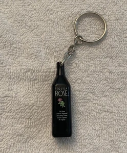 Tequila Rose Liqueur Plastic Alcohol Bottle Promotional Keychain - KC1 - Picture 1 of 4