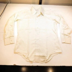 VINTAGE 1960s ARROW ULTRESSA 100% DAVRON POLYESTER SHIRT Sz 15.5 - 32 Polka Dot - Picture 1 of 4