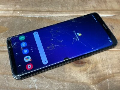 Samsung Galaxy S9 - 64GB - Black (T-Mobile / Sprint) Works - Bad Screen - Image 1 of 4
