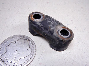 82 KAWASAKI KZ550 LTD TOP UPPER HANDLEBAR CLAMP HALF - Picture 1 of 5