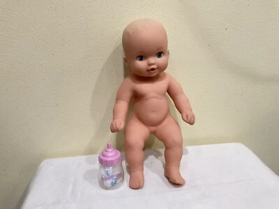2012 LAUER/PLAYMATES GIGGLY WIGGLY WATER BABIES DOLL, 13 IN. BLUE EYES, SQUEAKS - Image 1 of 4