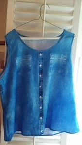 Neues blaues ärmelloses Hemd mit Denim "Look" Print Knopfdetails geräumig XXL Poly - Bild 1 von 3