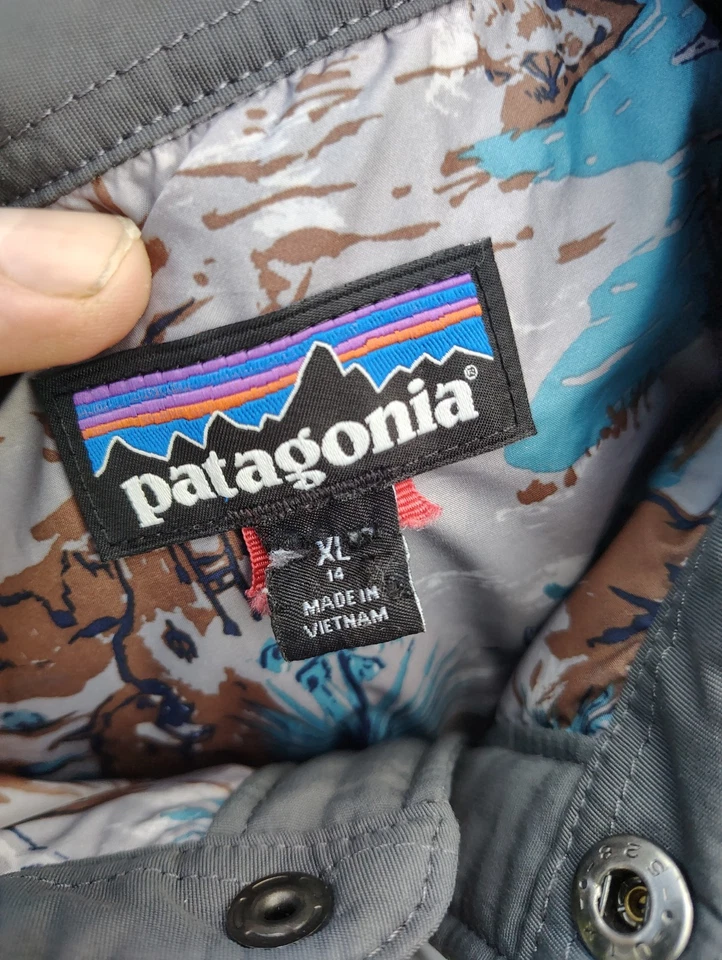 Patagonia Quilted Insulated Shacket Work Coat Jacket Boys XL 14 Youth Forge Gray - Image 1 of 4