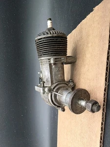 Oldtimer 1949 Forster .29 Funkenzündung 305 Flugzeug Motorsteuerleitung / FF - Bild 1 von 9