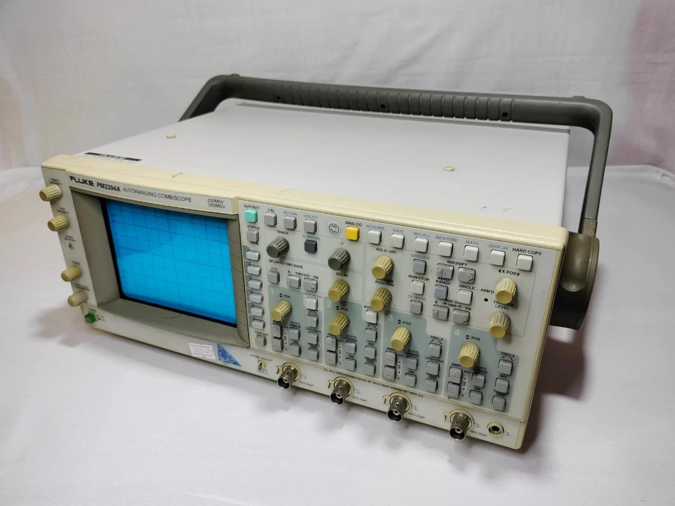 Fluke PM3394A 200 MHz Autoranging Combiscope 9444 133 94991 DM665041 - Image 1 of 4