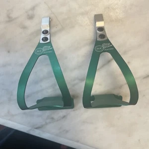 Neu-Old-Stock Vintage Legierung ALE ZEHENCLIPS • grün • Größe Small • Italien. (NJ) - Bild 1 von 2