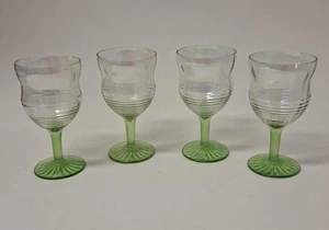 4 Vintage Anchor Hocking Circle Wine Glasses Goblets Green Frosted Stems & Bases - Picture 1 of 5
