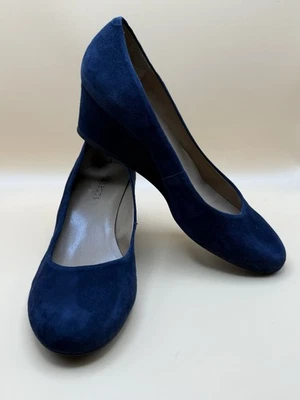 Zapato de salón Talbots azul gamuza cuero tacón de cuña talla 9,5 clásico Foto 1 de 4