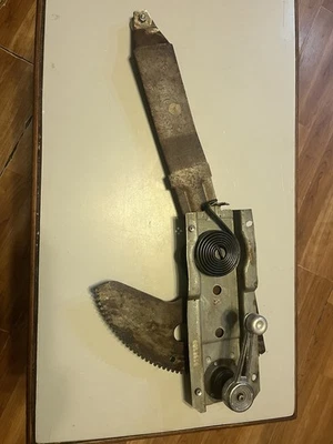 Ford Ranchero 1973 pasajeros puerta lateral ventana regulador Foto 1 de 4