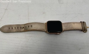Apple Watch série 4 - 40 mm A1975 - Photo 1 sur 4