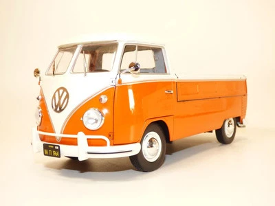 VOLKSWAGEN COMBI T1 pick up orange + surf 1/18 - Immagine 1 di 4