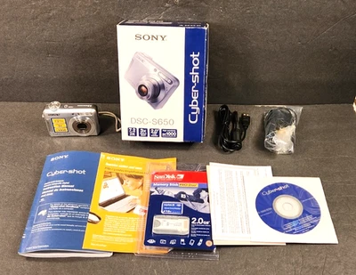 Sony Cyber-Shot DSC-S650 Point & Shoot 7.2MP Digital Camera, Working W/ SD & Box - Image 1 of 4