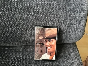 Elvis presley guitar man cassette - Picture 1 of 2