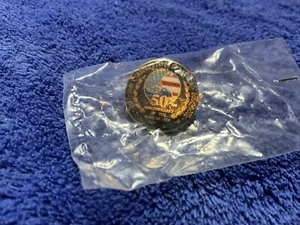 50. Jahrestag des Koreakrieges Gedenken 1950-1953 2000-2003 Anstecknadel - Bild 1 von 4