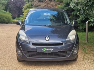 2011 Renault Grand Scenic 1.5 dCi 110 Expression 5dr MPV - Picture 1 of 20