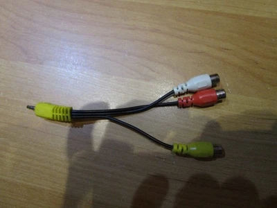Adapter  von Chinch auf Klinke - Bild 1 von 3